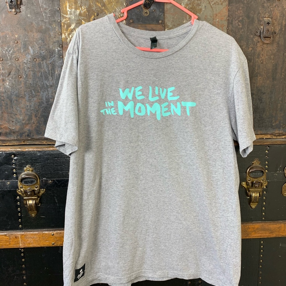LG District Made Grey Tee